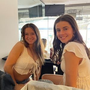 Meet your Posher, Mia